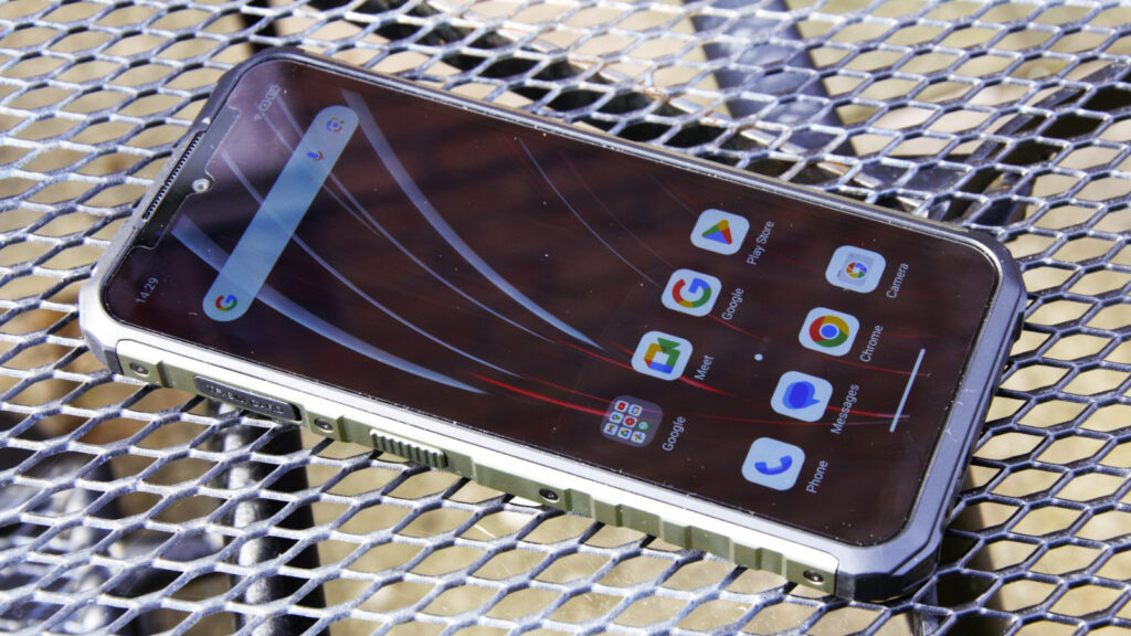 Top features for smartphone housings in underwater photography