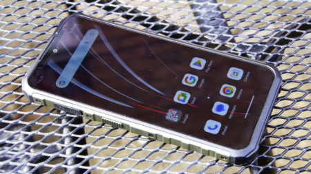 Top features for smartphone housings in underwater photography